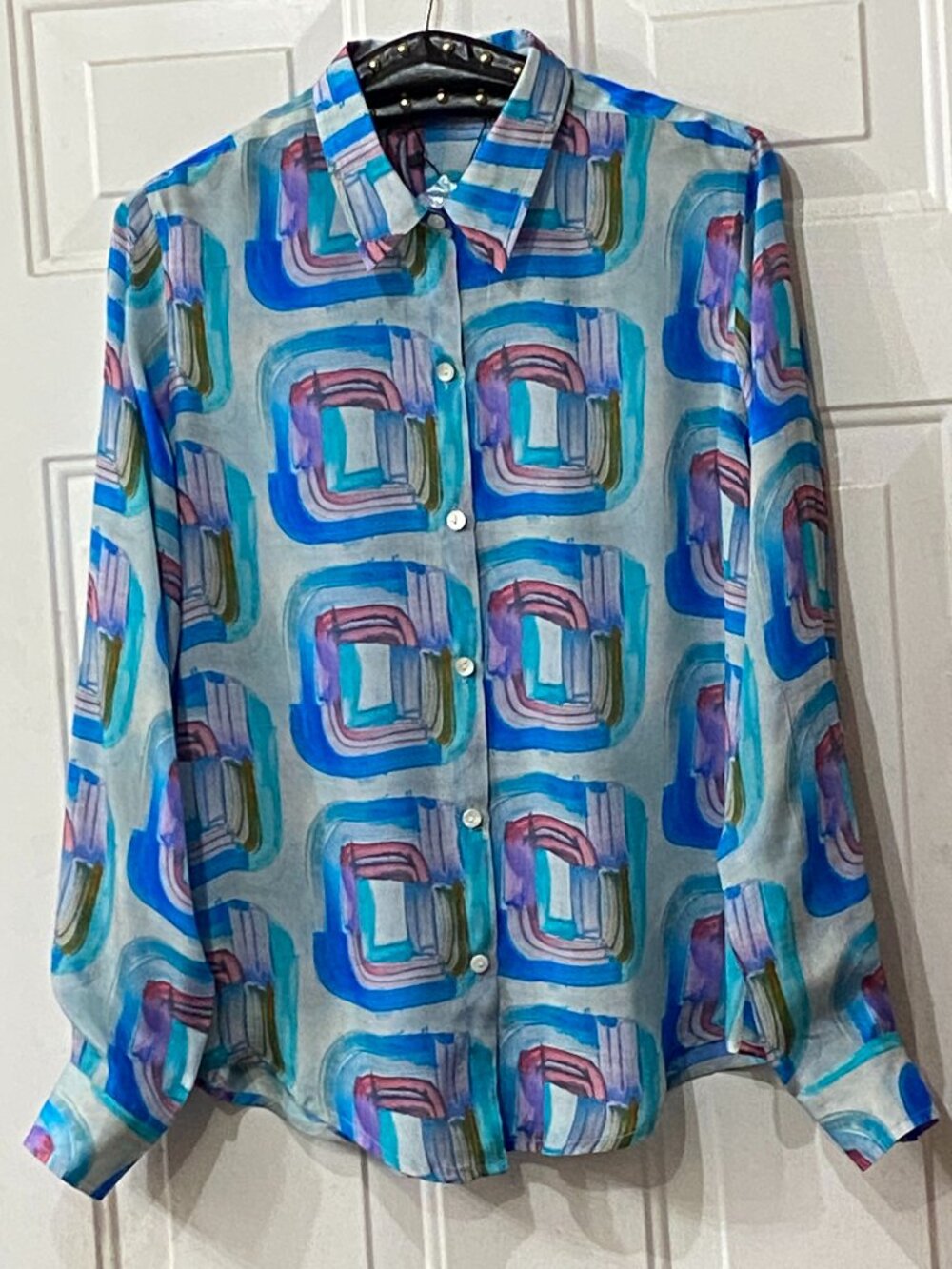 NEW APNY Blouse Sz S Button Up Shirt Roll Long Sleeve Multicolor Abstract